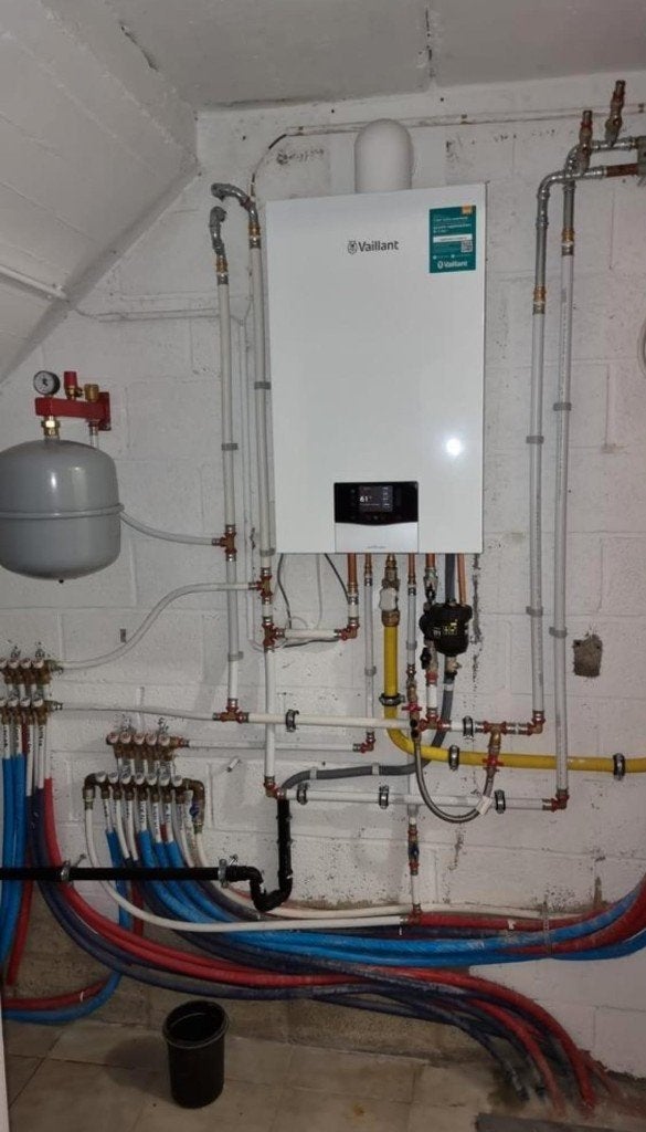 #chauffagiste #électricien #plomberie 0494233901, Ophalen of Verzenden