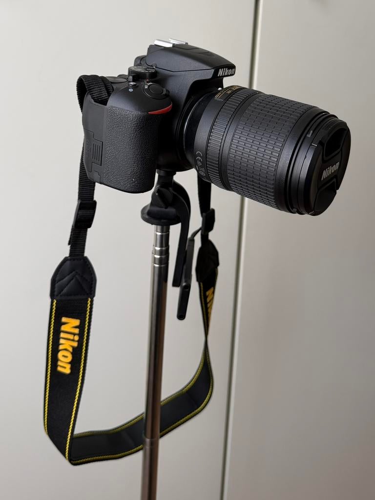 Nikon D3500 18 -55 VR Kit | AF-S DX Nikkor Lens, Audio, Tv en Foto, Ophalen, Zo goed als nieuw