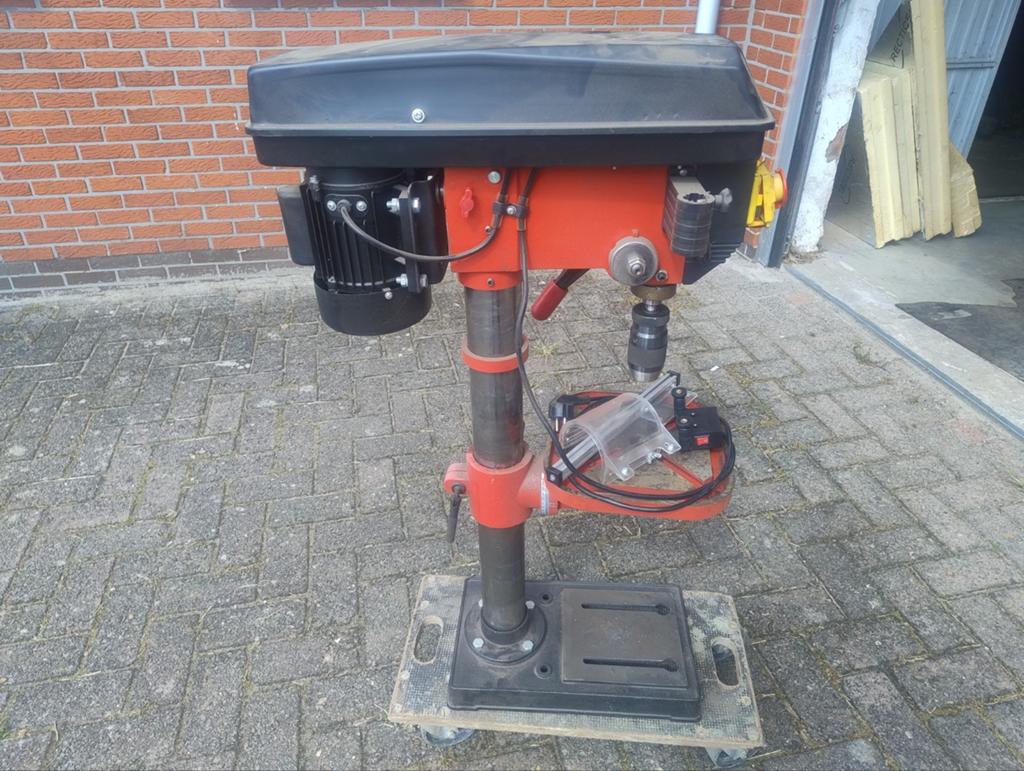 Kolomboormachine, Enlèvement, Foreuse sur colonne