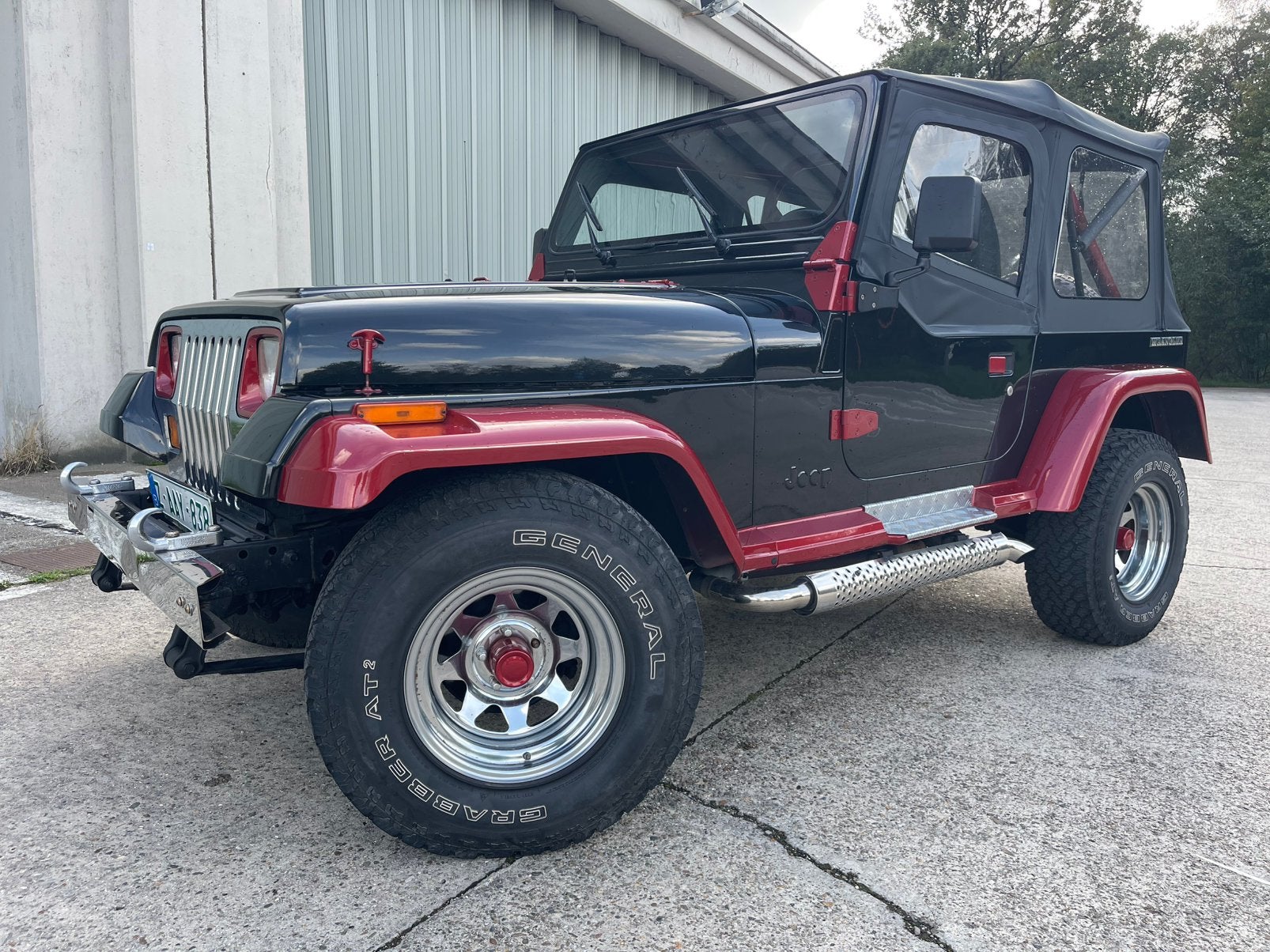 Wrangler Cabrio 4.2  6 cyl. ANCEITRE!!!!!!, Autos, Cuir, Achat, 82 kW, 2 places