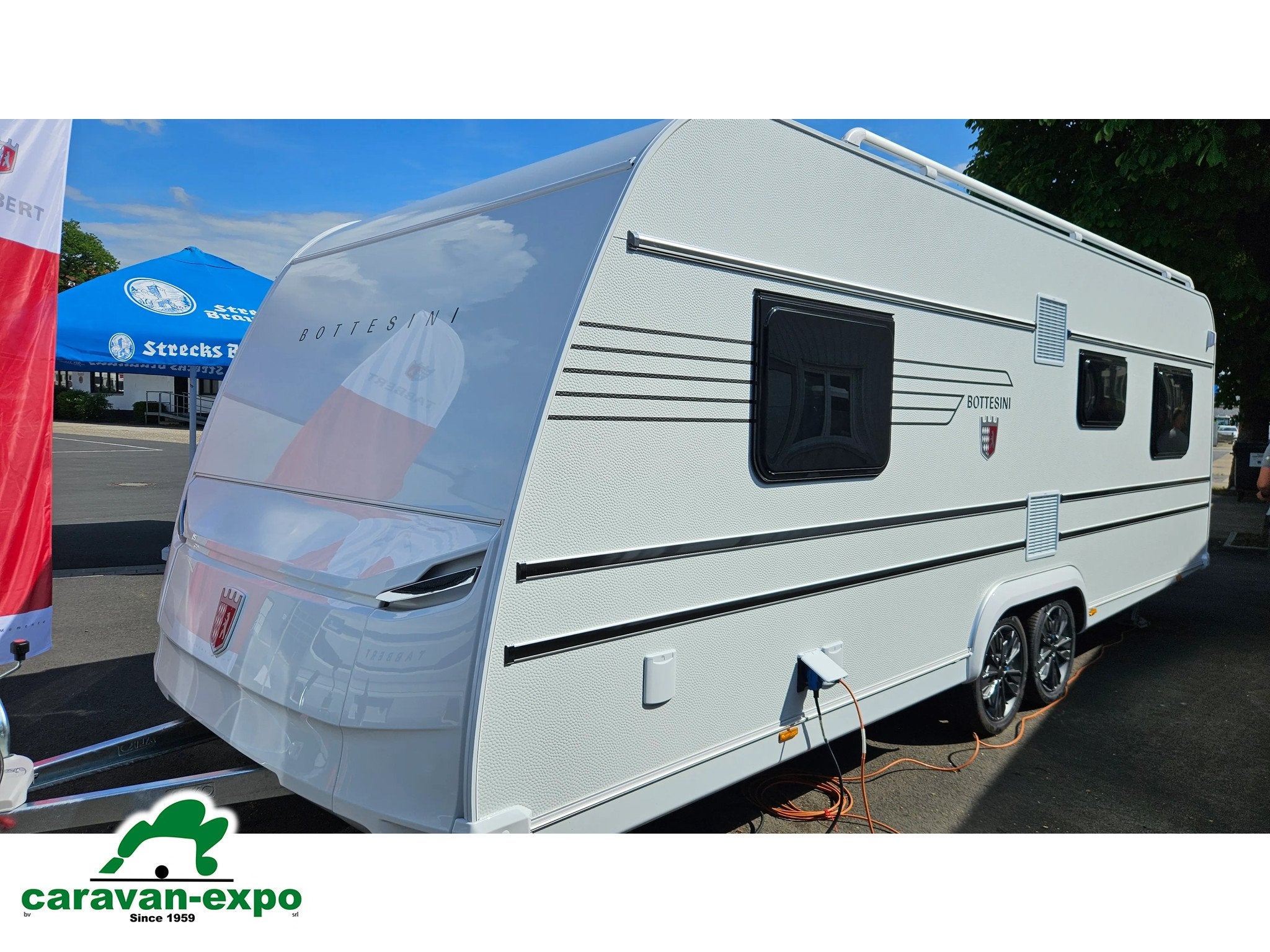 TABBERT Bottesini 620 SD/F 2027, Caravans en Kamperen, Tabbert, Bedrijf, 6 tot 7 meter, Tot en met 4