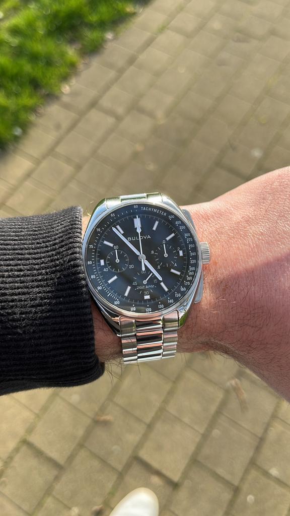 Bulova Lunar Pilot 96A299 3 officiële straps als NIEUW!, Handtassen en Accessoires, Horloges | Heren, Zo goed als nieuw, Polshorloge