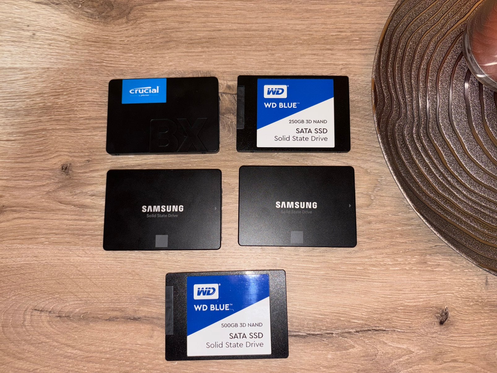 Disque dur SSD avec cable SATA, Computers en Software, Ophalen, Gebruikt, SATA, SSD