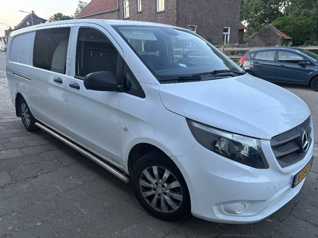 mercedes vito, Auto's, Bestelwagens en Lichte vracht, Bedrijf, Airbags, Alarm, Automatische klimaatregeling, Boordcomputer, Climate control