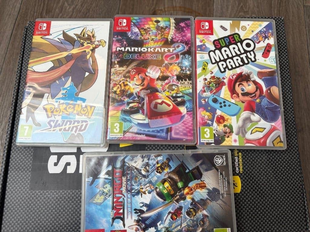 Nintendo switch GAMES, Games en Spelcomputers, Ophalen, Zo goed als nieuw, Avontuur en Actie, Vanaf 7 jaar