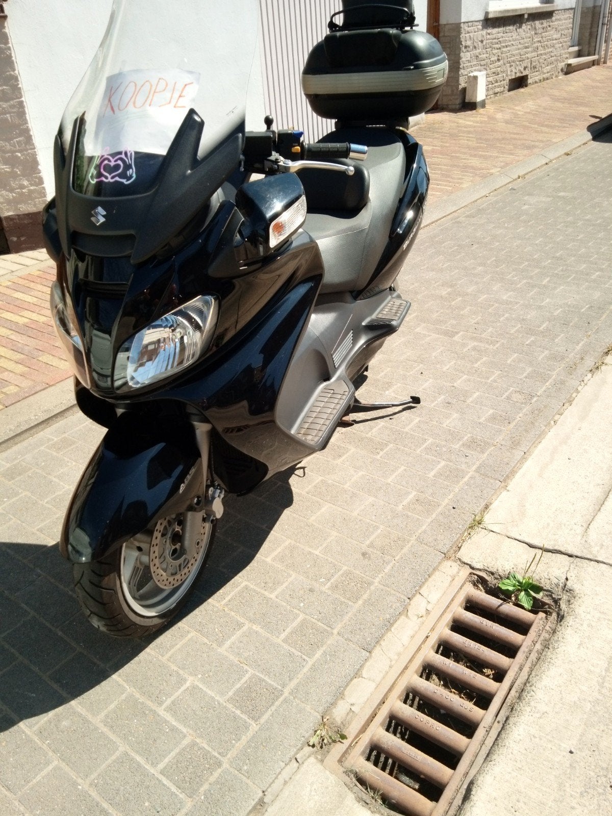 Voiture exclusive Suzuki Burgman 650, Motos, Motos | Suzuki, Particulier, ABS