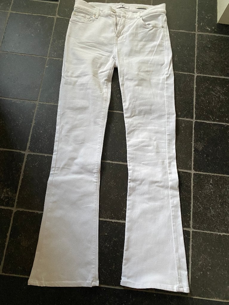 7 For All Mankind witte jeans - bootcut - 30, Wit, Ophalen of Verzenden, Zo goed als nieuw, W30 - W32 (confectie 38/40)