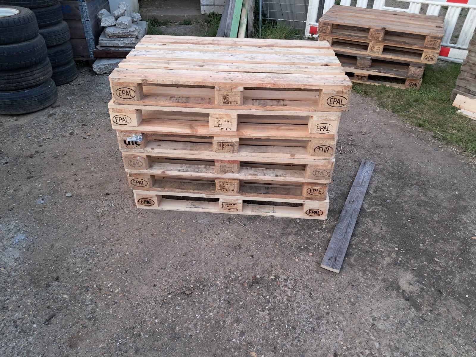20 Europalettes à vendre., Bricolage & Construction, Bois & Planches, Enlèvement, Comme neuf, Moins de 200 cm, Palette
