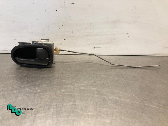 Poignée portière 2portes droite d'un Mazda MX-5 (MX-5 NB 9, -, 3 mois de garantie, Mazda, Utilisé