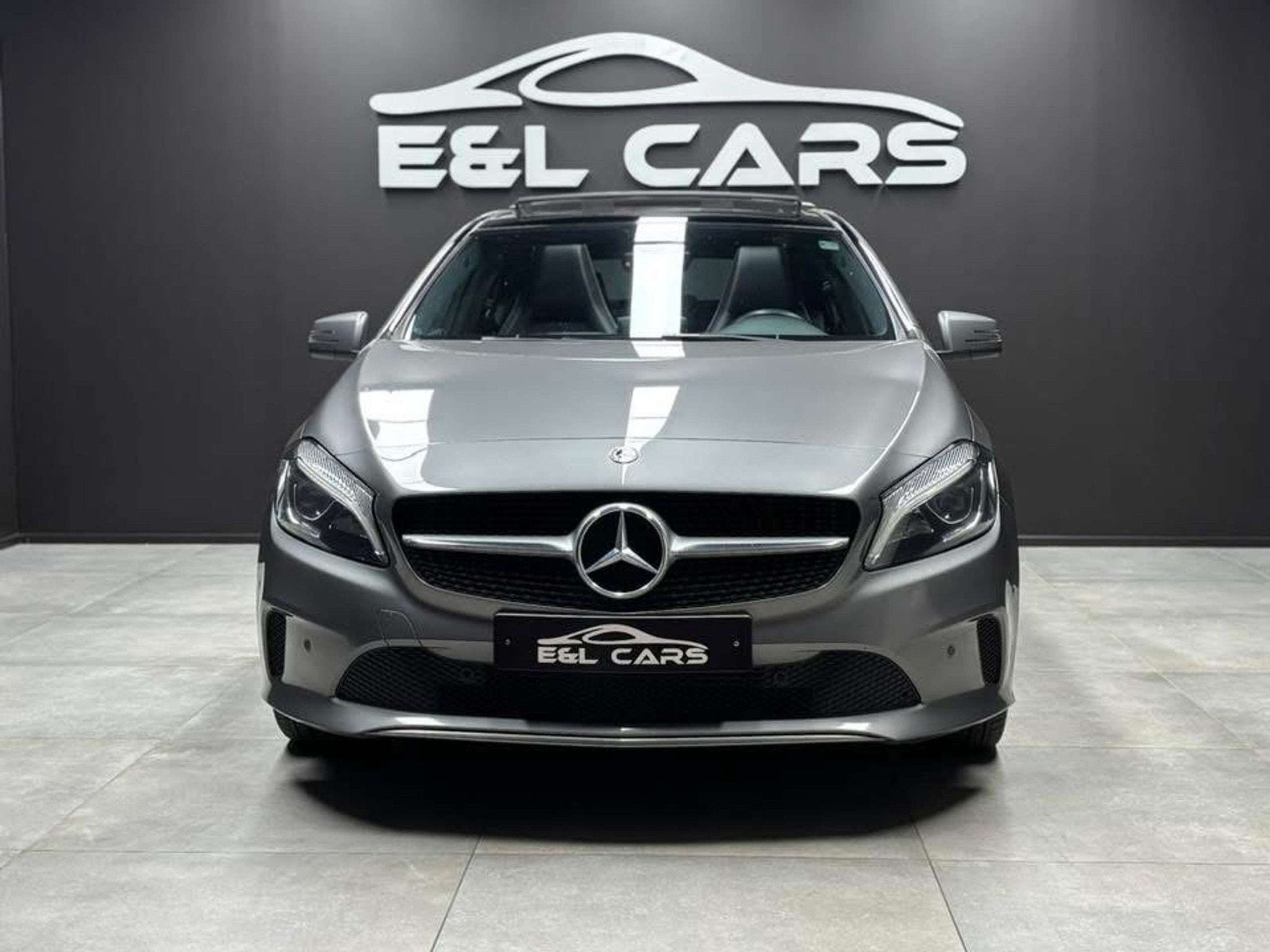 Mercedes-Benz A-Klasse 180 Réservé, Autos, Achat, Euro 6, Entreprise, Boîte manuelle