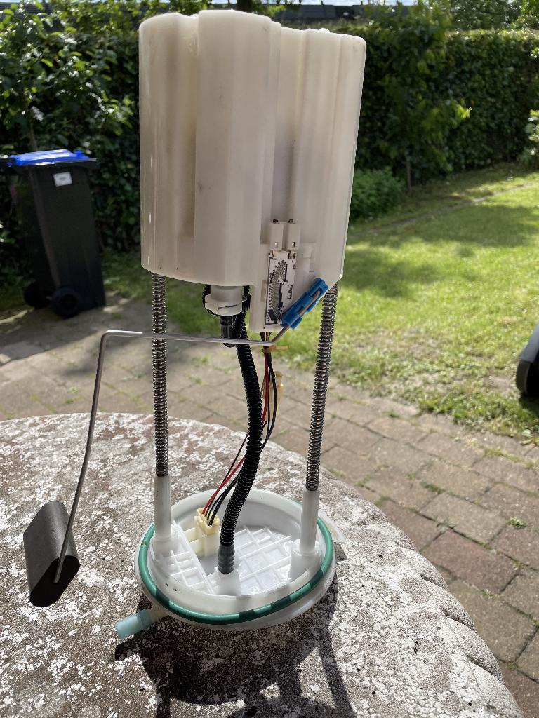 Originele brandstofpomp RAM 1500 5.7 HEMI uit 2014, Ophalen, Gebruikt, Amerikaanse onderdelen