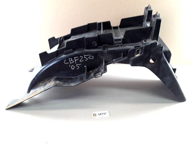 CBF250 2004 - 2012 Honda Spatbord D1-35331, Motoren