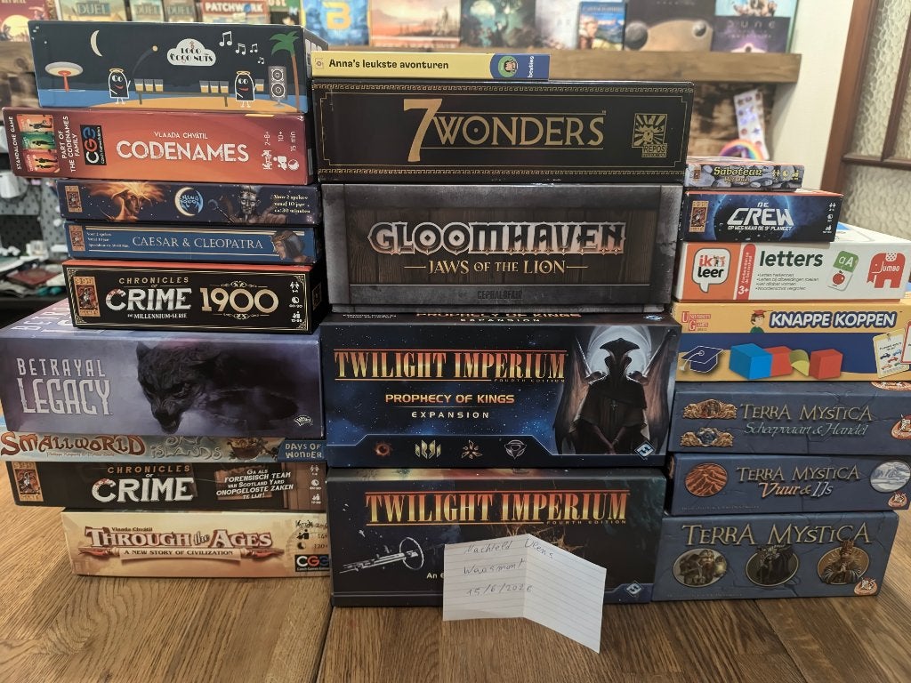 Diverse gezelschapsspellen - bordspellen - kaartspellen, Vijf spelers of meer, Ophalen, Zo goed als nieuw, Diverse