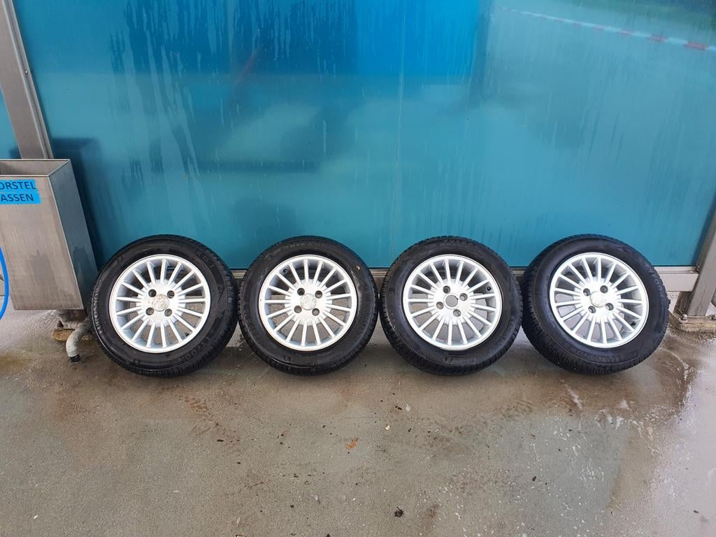 Jantes Ford d'origine avec pneus Z.G.A.N, Enlèvement, 15 pouces, Pneu(s)