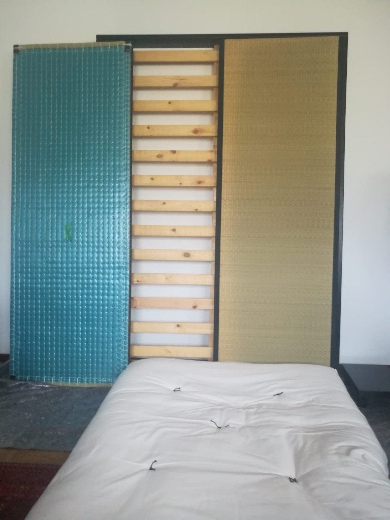 Soulevez un FUTON avec des tatamis, Japonais laqué noir, 210 cm, 140 cm, Enlèvement