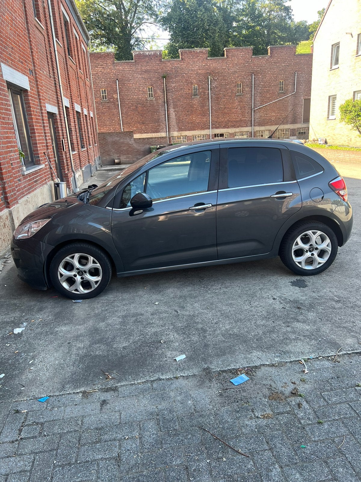 Citroën C3 III (2016) — 1.2 PureTech, Argent ou Gris, Achat, Euro 6, Boîte manuelle