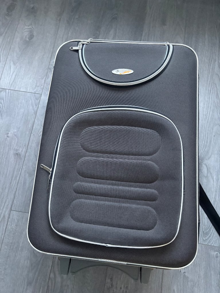 Te koop valies, Handtassen en Accessoires, Ophalen