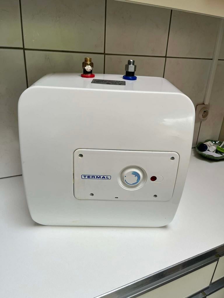 Warm water boiler 10L, Doe-het-zelf en Bouw, Minder dan 20 liter, Ophalen, Gebruikt, Boiler