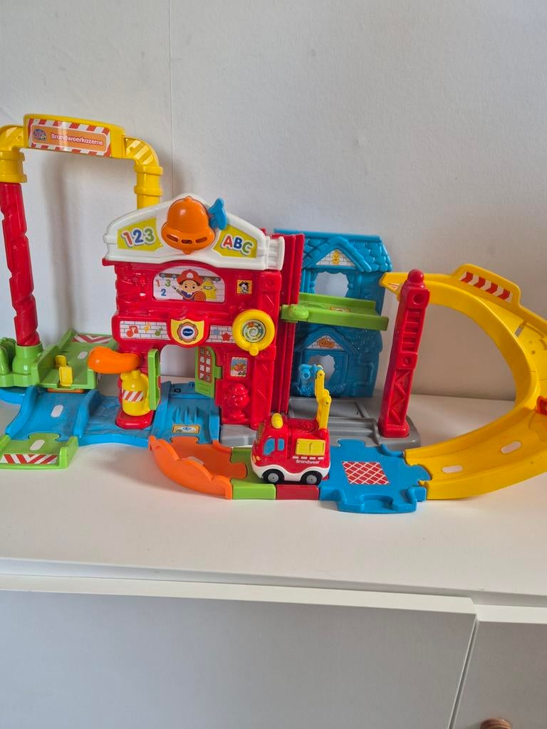 Vtech Toet Toet Brandweerkazerne, Enlèvement