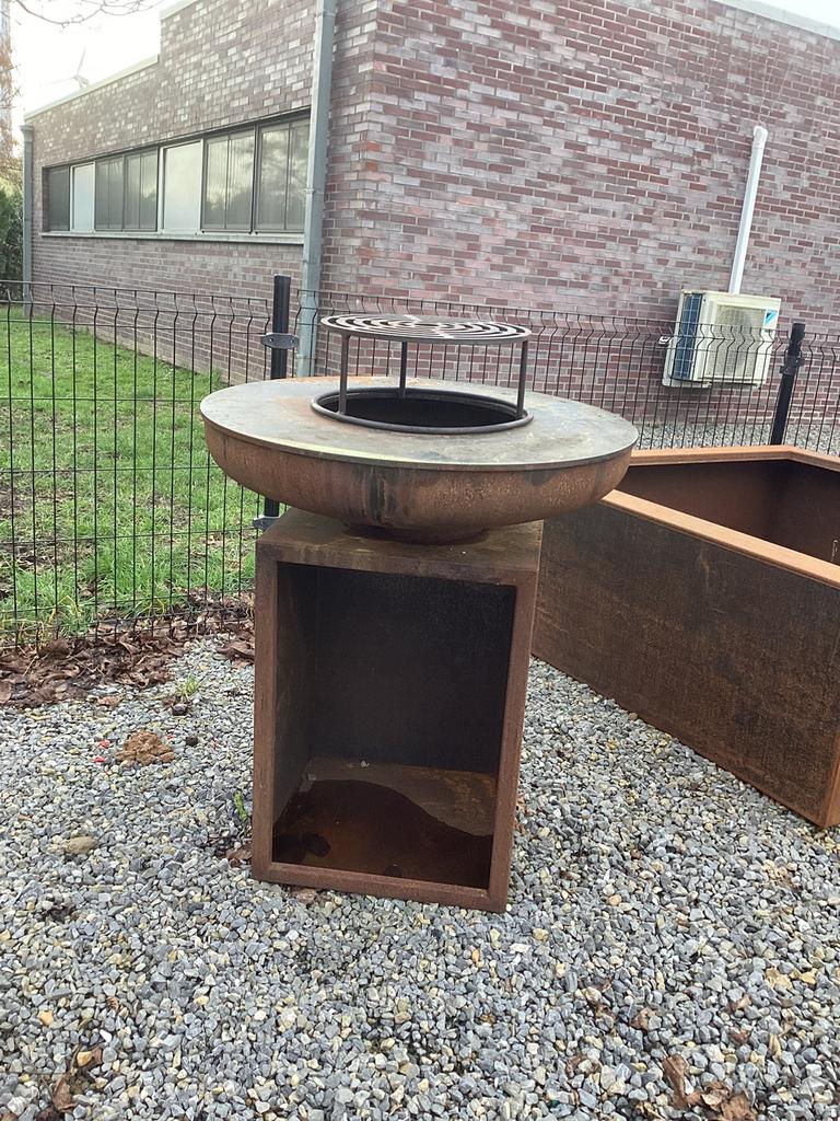 Barbecue en acier Corten, cheminée de jardin, Enlèvement, Comme neuf