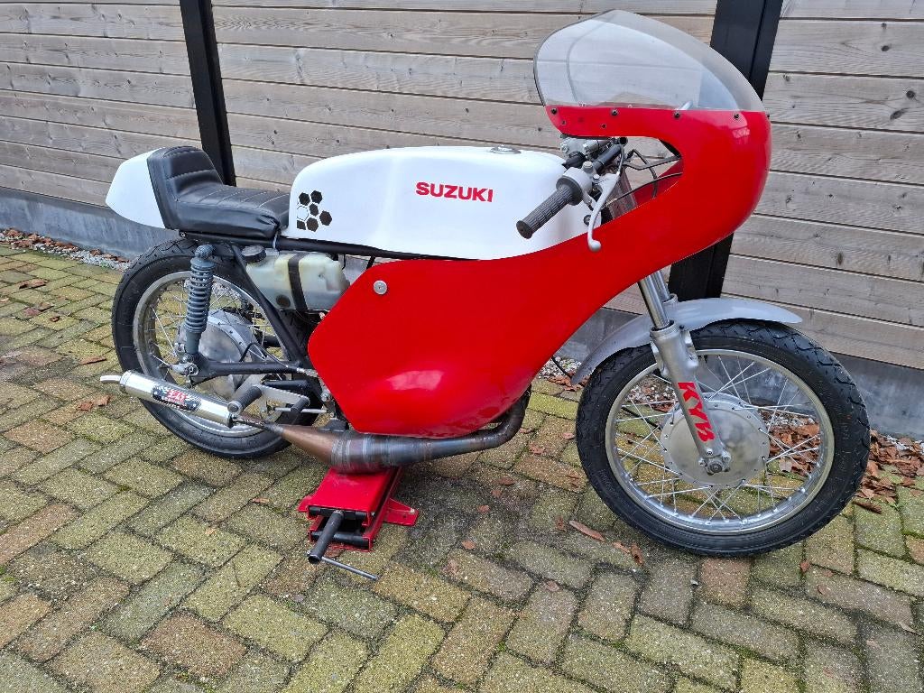 motoren, Motoren, 250 cc, 2 cilinders, Occasion, Handgeschakeld
