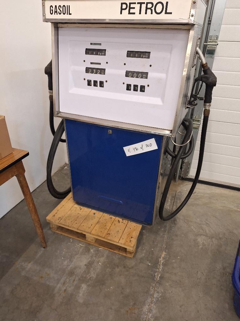 Oude benzinepomp (dubbele) Tokheim, Enlèvement, Utilisé, Ustensile