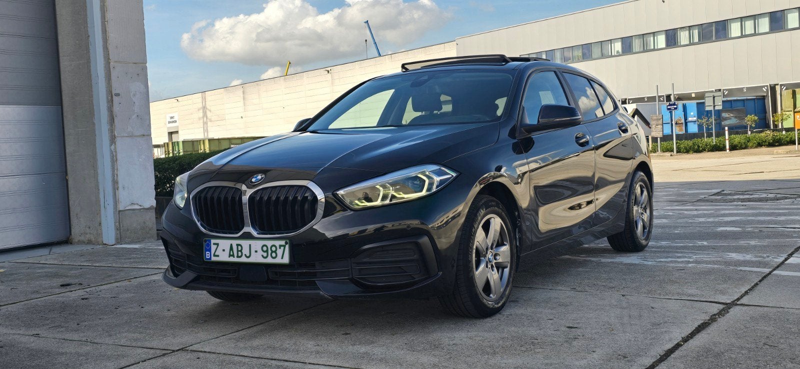 2022 bmw 1 serie  118i  benzine automaat  full optie, Auto's, 1 Reeks, Euro 6, Bedrijf, 1500 cc