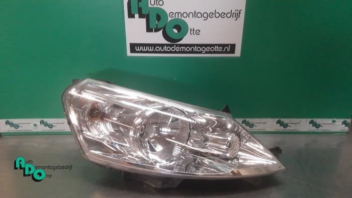 Phare droit d'un Peugeot Expert (Expert 07-), -, 3 mois de garantie, Utilisé, -