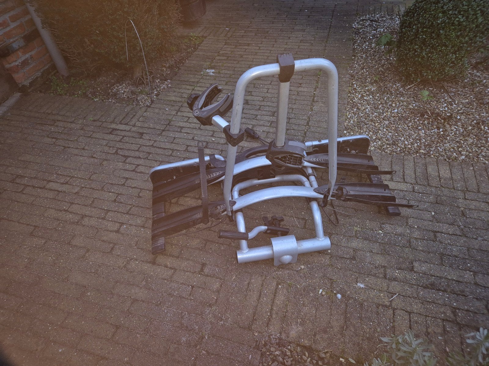 Thule fietsenrek 2 st met verlichting en beschrijving, Enlèvement