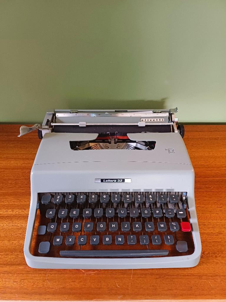 Vintage typemachine Olivetti Lettera 32 jaren 60., Ophalen of Verzenden