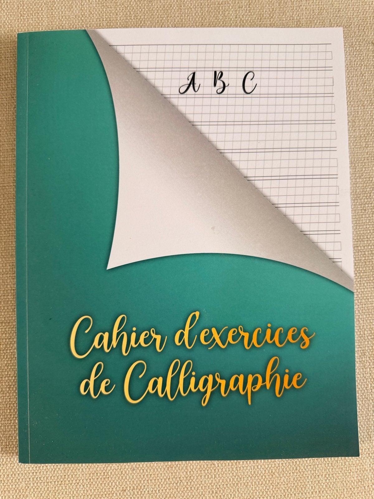 Cahier d’exervices de calligraphie, Ophalen of Verzenden, Zo goed als nieuw