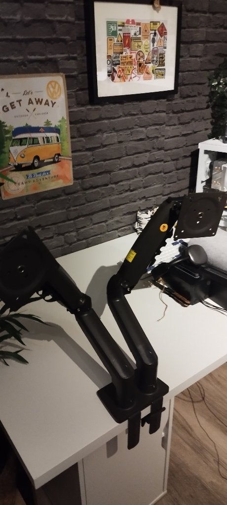 Dubbele monitor arm (pas nieuw)., Computers en Software, Draaibaar, Nb, Zo goed als nieuw, Overige typen
