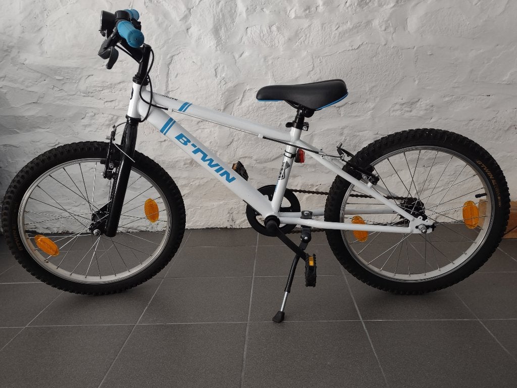 Vélo pour enfant 80€ comme neuf! servi 3 fois ! de 6 à 9 ans, Vélos & Vélomoteurs, Enlèvement, Comme neuf, 16 à 20 pouces, BTWIN