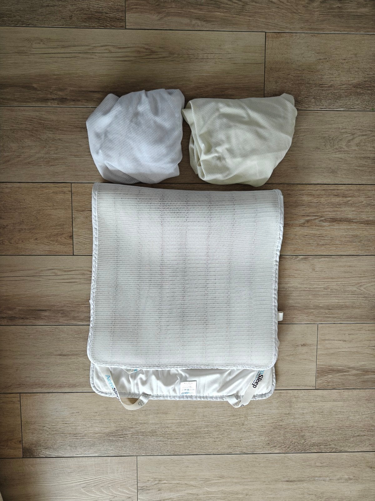 AeroSleep 3D matrasbeschermer + 2 hoezen, Garçon ou Fille, Comme neuf, Enlèvement, Aerosleep