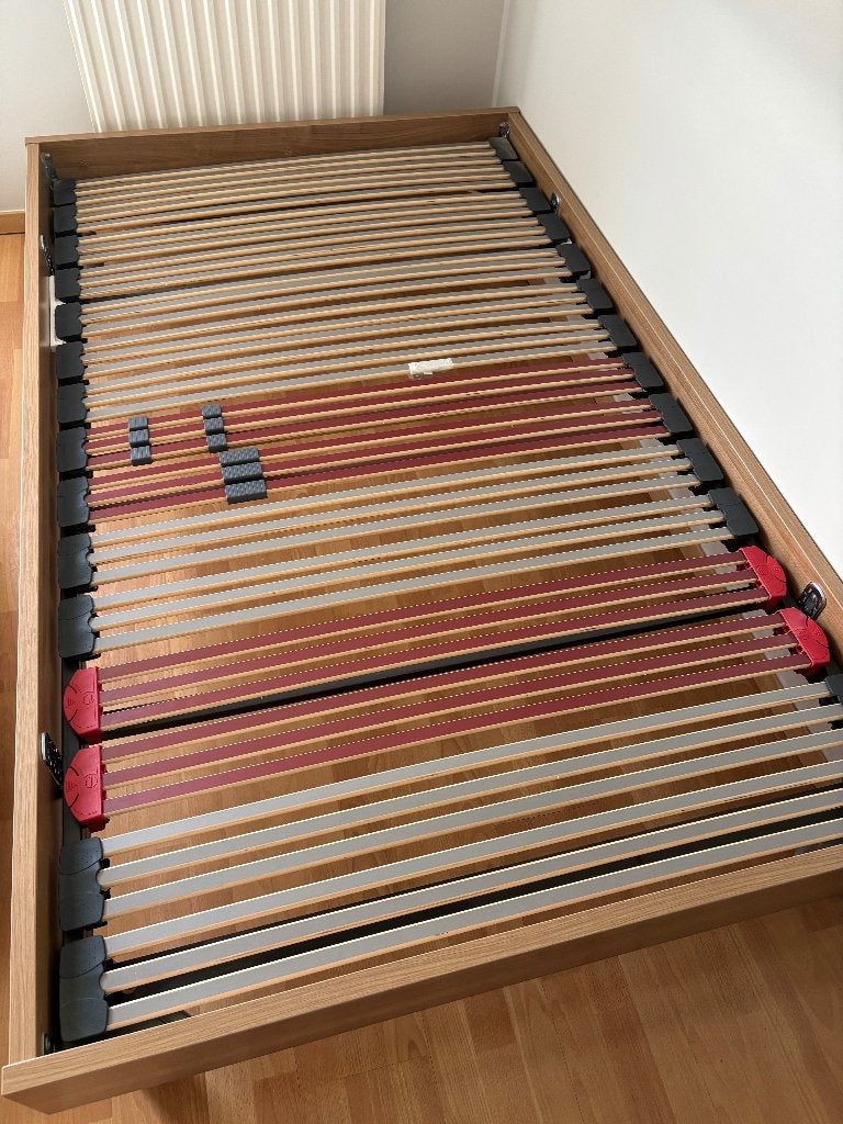 Bed + lattenbodem - 120x200 - twijfelaar, Ophalen, Beige, Zo goed als nieuw, Twijfelaar