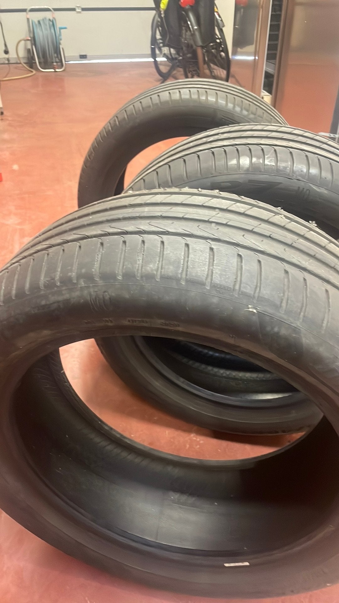 Pirelli Cinturato P7 MO 245/45 R18, Auto-onderdelen, Banden en Velgen, Ophalen, Band(en)