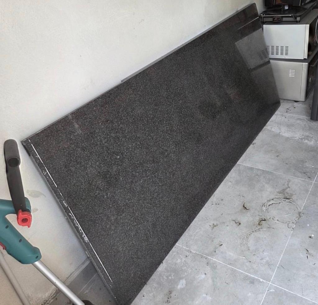Granieten keukenblad, Huis en Inrichting, Ophalen, 200 cm of meer, 50 tot 100 cm, Zo goed als nieuw