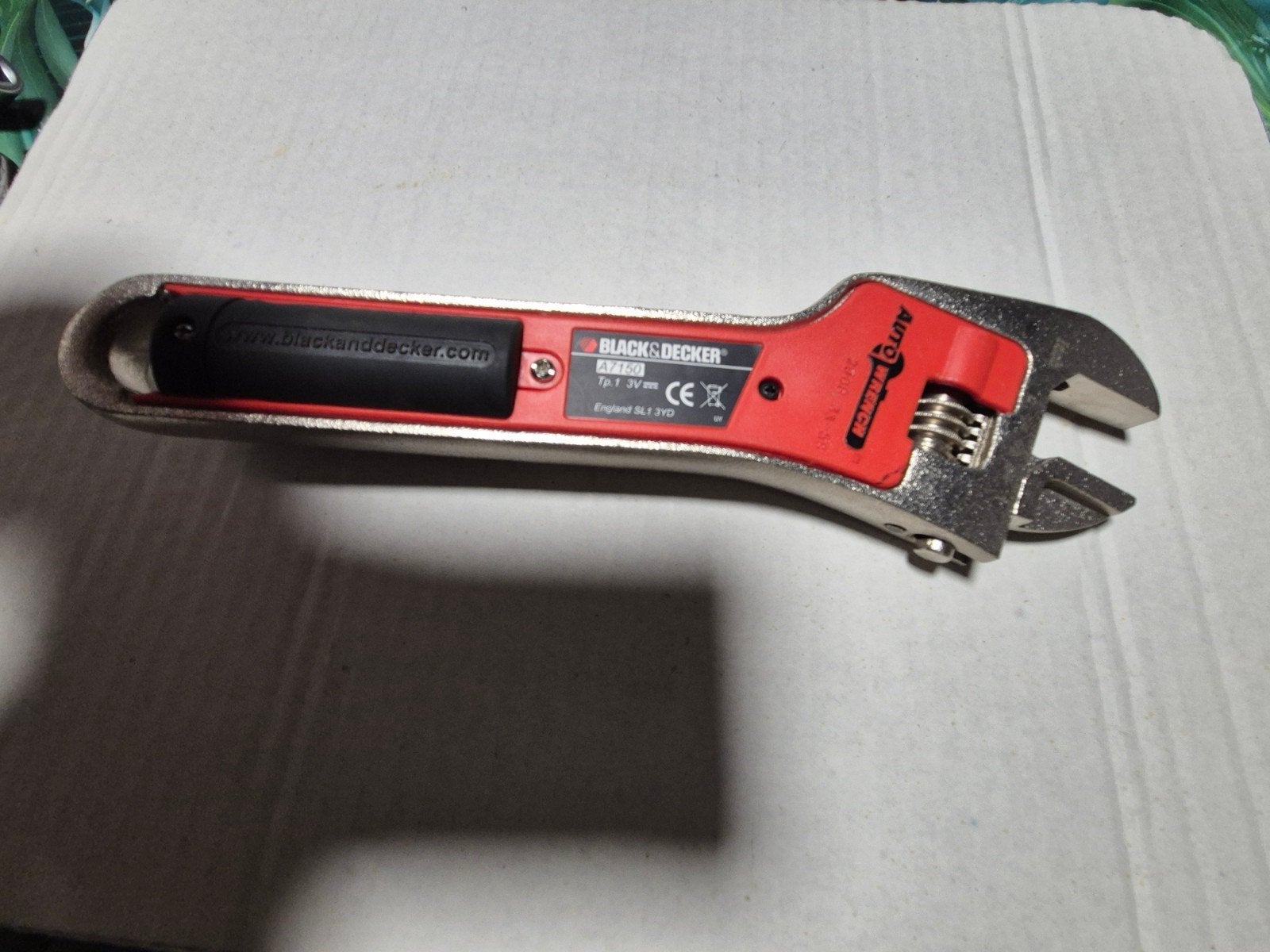 🔴 CLÉ À MOLETTE AUTOMATIQUE - Black&Decker 3v. Neuve, Enlèvement