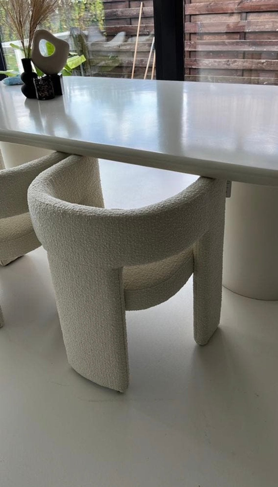 Design eetstoel boucle, Ophalen, Zo goed als nieuw