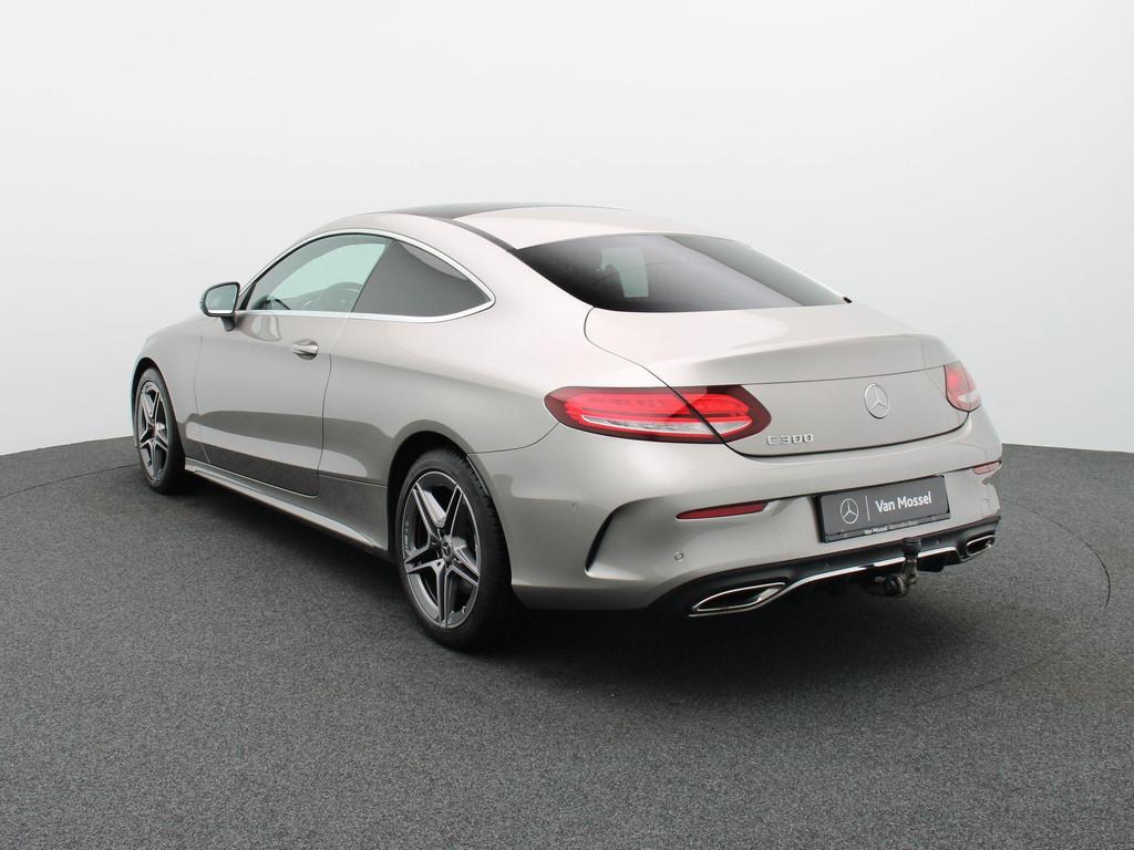 Mercedes-Benz C-Klasse 300 AMG LINE Coupé + 258 PK + PANO D, Autos, Mercedes-Benz, Argent ou Gris, 1800 kg, Euro 6, Entreprise