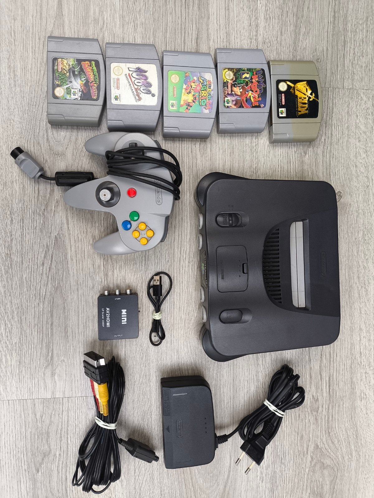 Nintendo64, Ophalen of Verzenden, Gebruikt, Met 1 controller, Met games