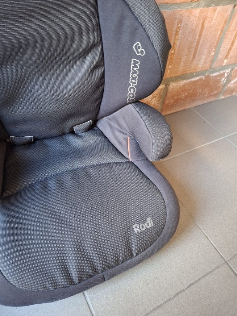 2 Autostoelen te koop, Kinderen en Baby's, Autostoeltjes, Ophalen, Afneembare rugleuning, 0 t/m 13 kg, Maxi-Cosi