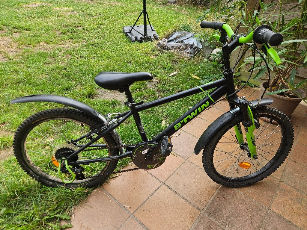 Kinderfiets 20 inch B'Twin rockrider 500, Ophalen, Zo goed als nieuw, 20 inch of meer, Btwin Decathlon
