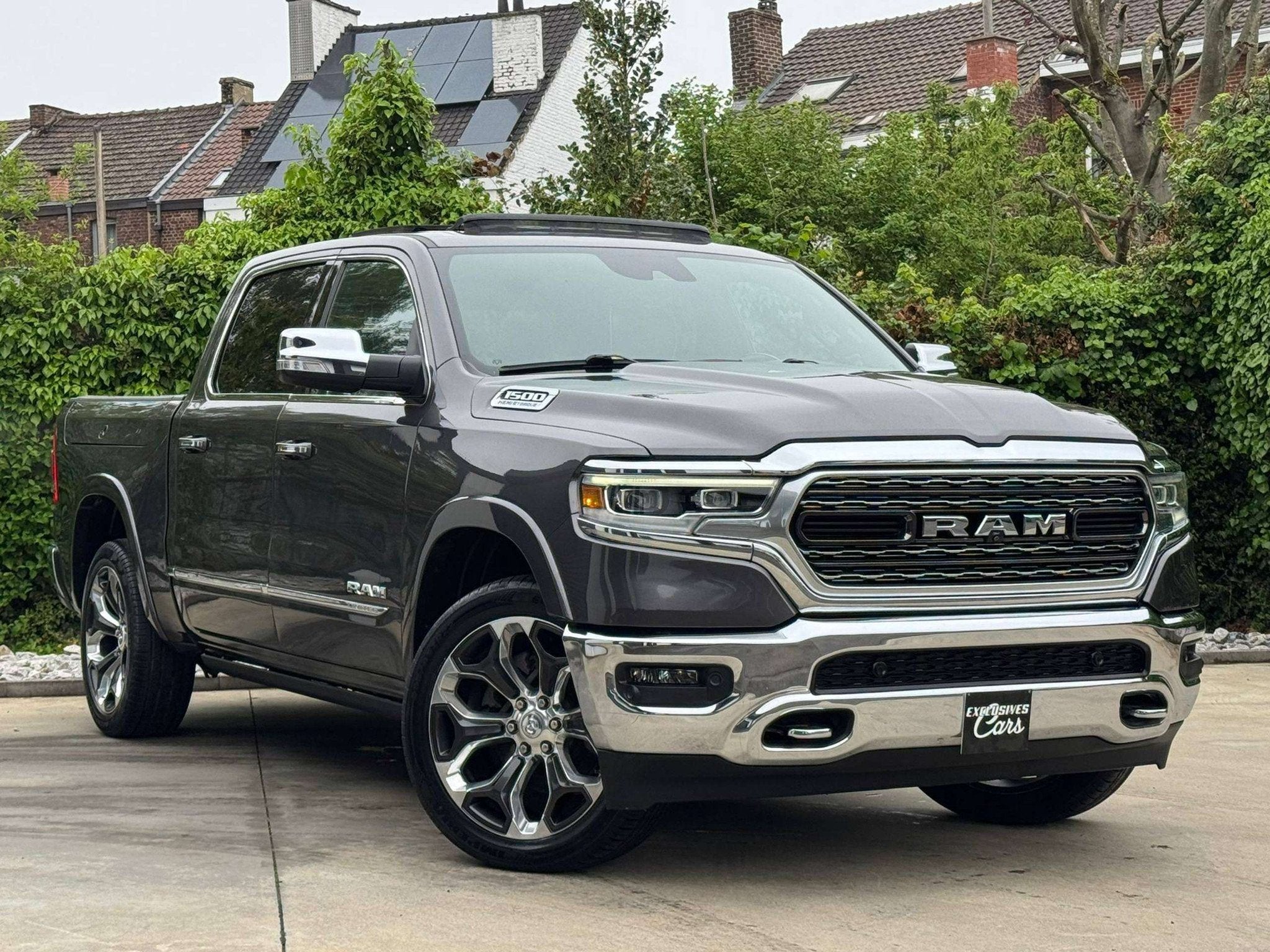 Dodge Ram 5.7 V8 LIMITED LPG PANO HEAD UP CAMERA GPS RAM BOX, Autos, Cuir, Achat, Euro 6, Noir