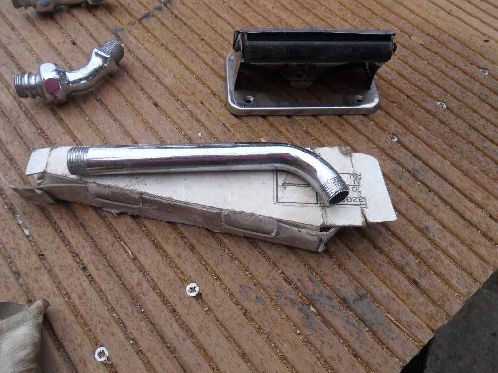 Vaste bek voor sproeikop stortbad 20cm chroom, Ophalen, Nieuw, Chroom, Douche
