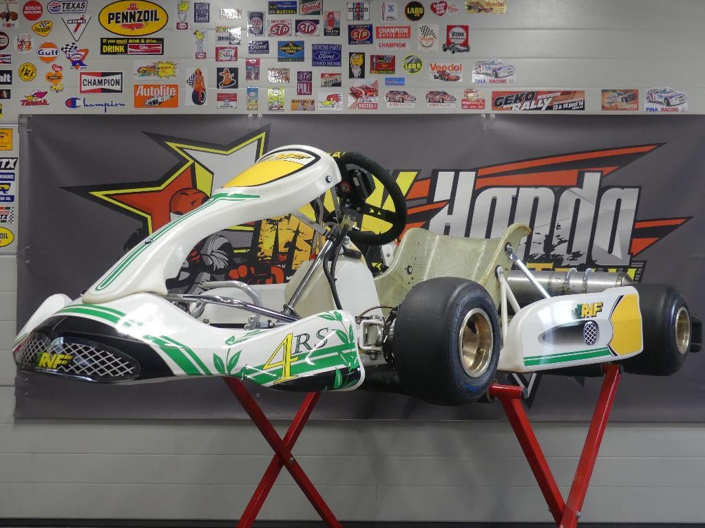 rvf chassis met swissauto vt250 carbu, Enlèvement, Comme neuf, Kart