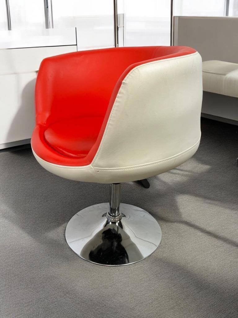 Vintage witrode kuipstoel / loungestoel / bureaustoel, Ophalen