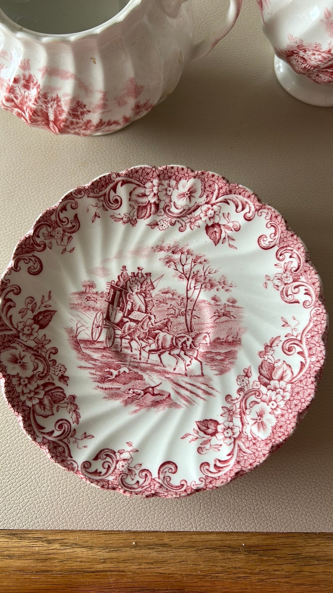 Servies johnson bros coaching scenes, Antiek en Kunst, Ophalen