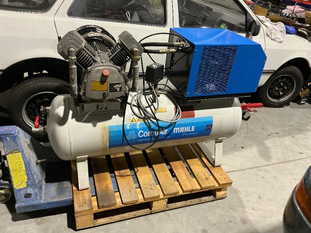 Compresseur avec sécheur triphasé de marque Mahle, Bricolage & Construction, Enlèvement, 10 bars ou plus, 800 litres/min ou plus