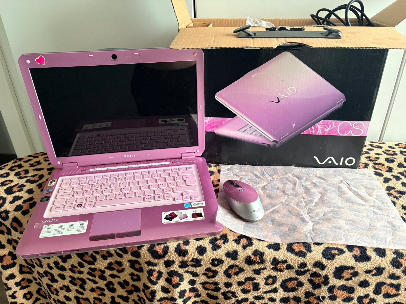 Sony roze laptop, Ophalen, Gebruikt